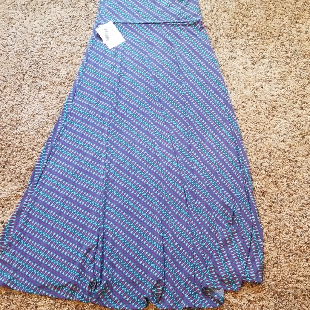 Brand new Lularoe maxi skirt with sweet arrow prin
